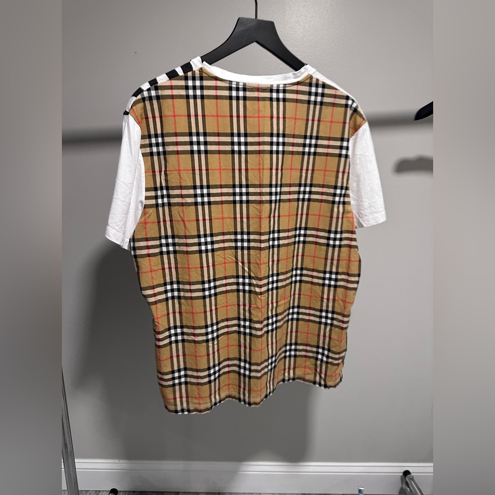 Burberry Womens T shirt XL